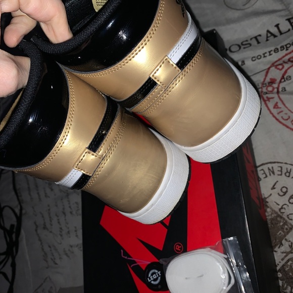 Air jordan 1  HIGH OG NRG gold toe - Picture 7 of 10